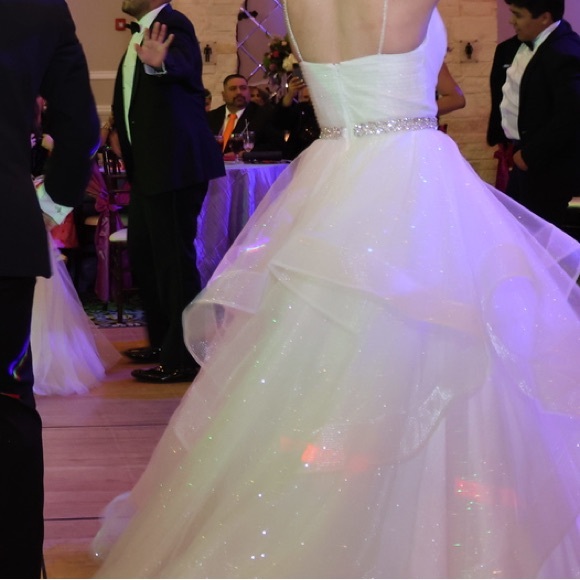 This dress has only been worn once  super good quality - Picture 2 of 2